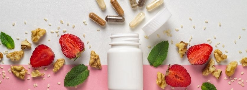 boite-vitamines-fruits-noix-sources-de-vitamines