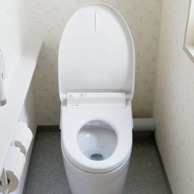 uriner-souvent-image-toilette-ouverte